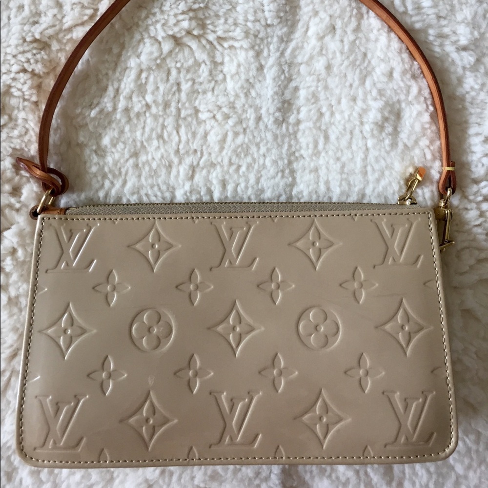 Louis Vuitton Monogram Vernis Lexington Pochette